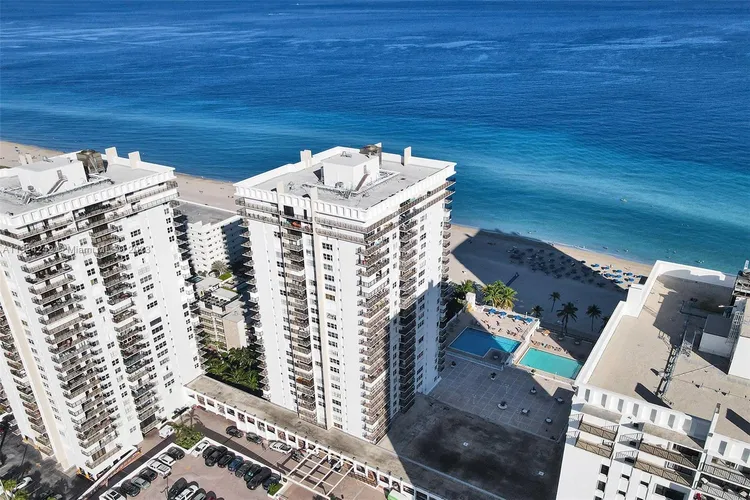 Valencia at Quadomain #301 image #37