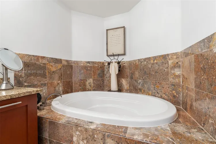 Fountains on Ocean Blvd #377 image #21