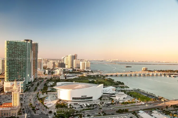 Vizcayne North Tower #4104 image #14