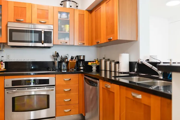 Solaris at Brickell #2106 image #8