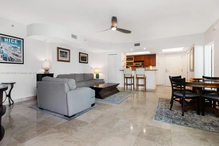 Cosmopolitan #2616 image #15