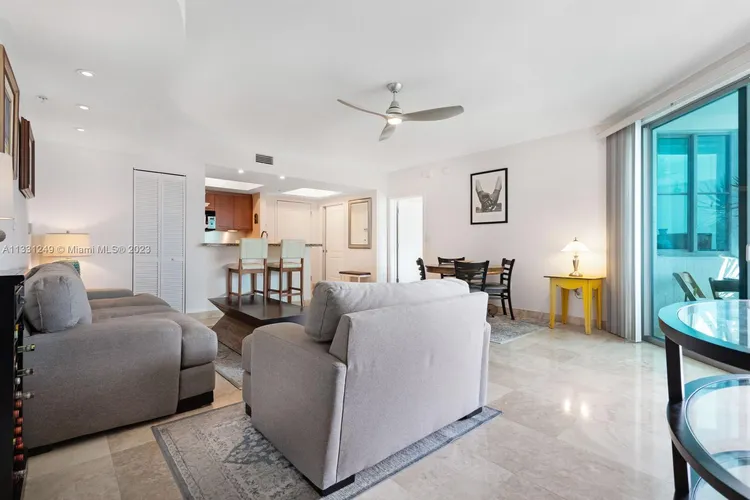 Cosmopolitan #2616 image #16