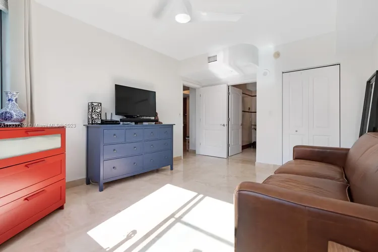 Cosmopolitan #2616 image #19