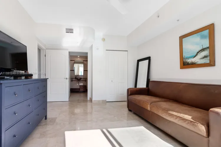 Cosmopolitan #2616 image #20