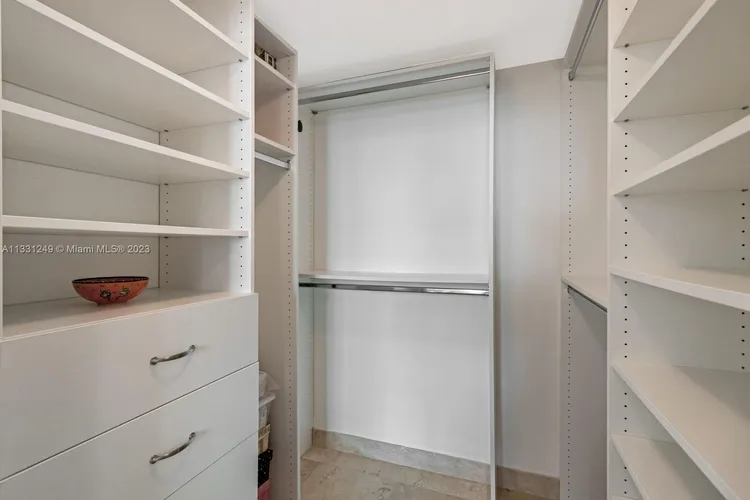 Cosmopolitan #2616 image #27