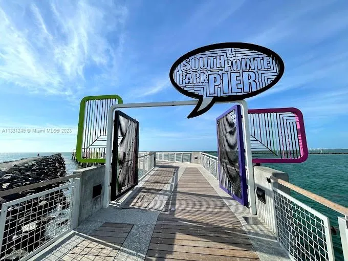 Cosmopolitan #2616 image #35