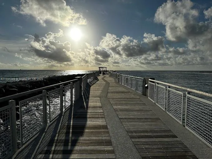 Cosmopolitan #2616 image #36