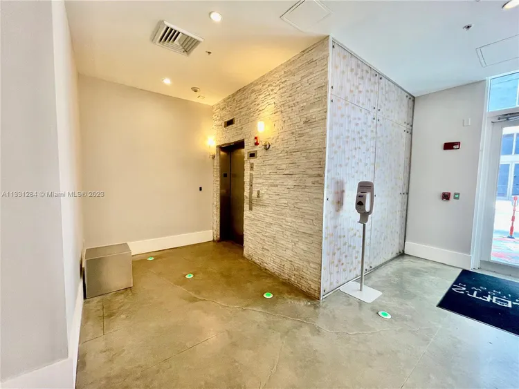 Loft Downtown II #917 image #18