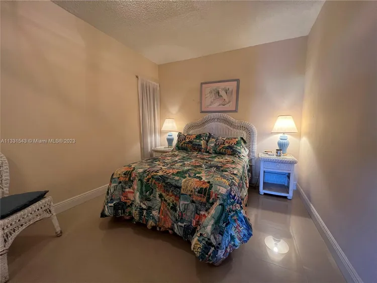 Key Colony IV Botanica #371 image #15