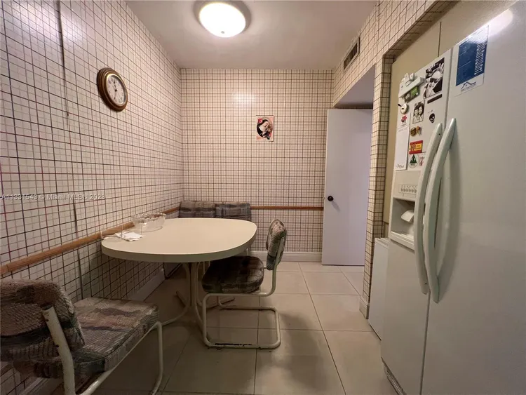 Key Colony IV Botanica #371 image #20