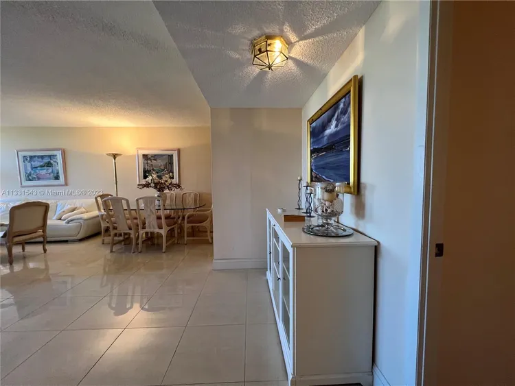 Key Colony IV Botanica #371 image #21