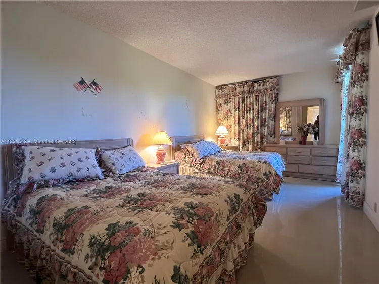 Key Colony IV Botanica #371 image #31