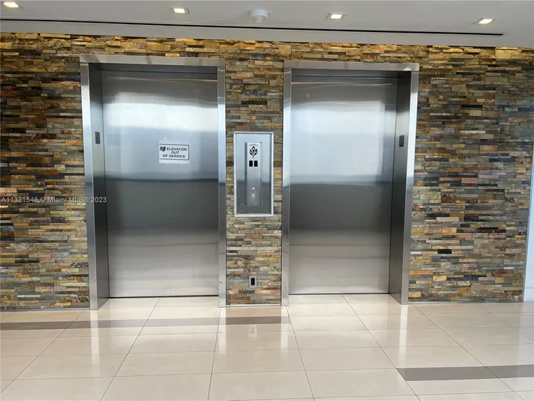 Key Colony IV Botanica #371 image #39