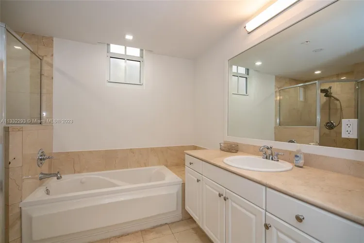 Gables Park Tower #1107 image #15