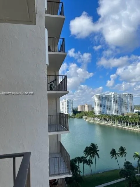Biscayne Cove #1206 image #18