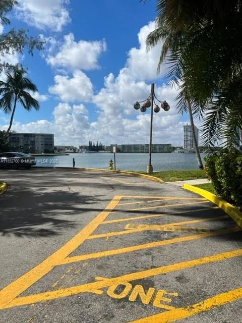 Biscayne Cove #1206 image #26