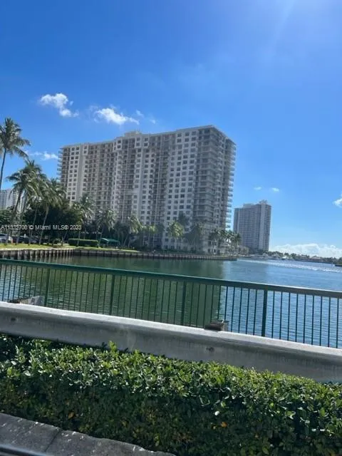 Biscayne Cove #1206 image #27