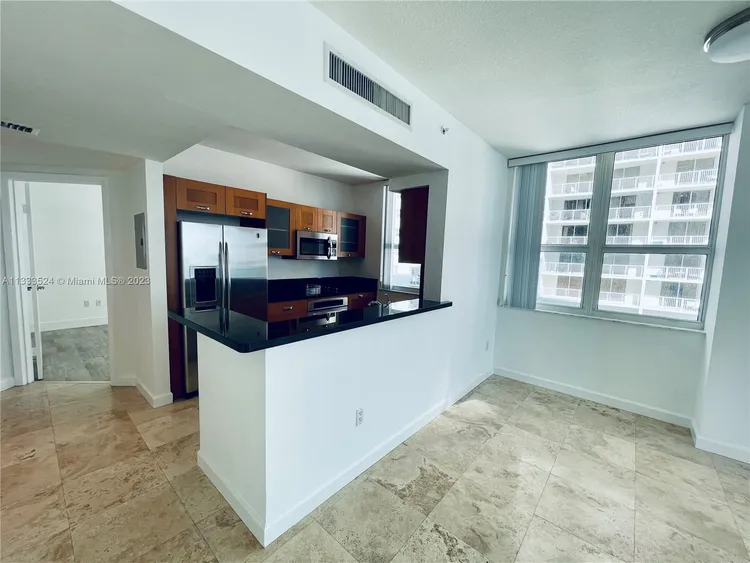 Solaris at Brickell #1409 image #17