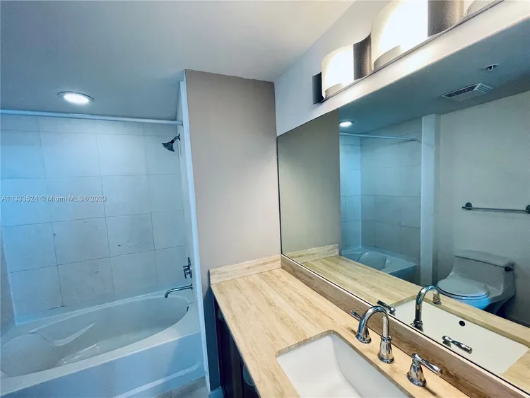 Solaris at Brickell #1409 image #27