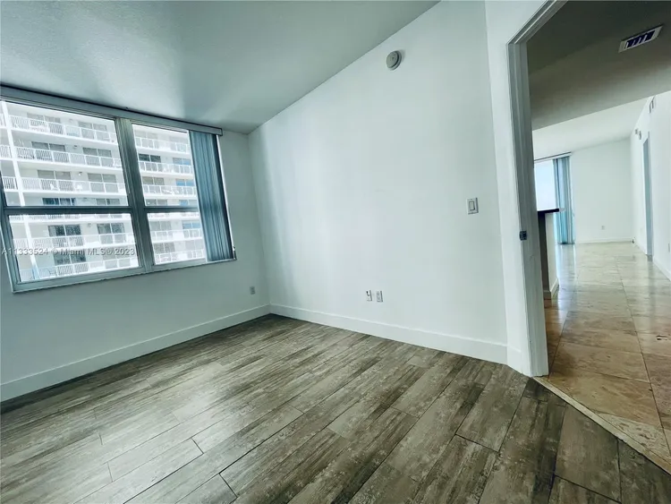 Solaris at Brickell #1409 image #29