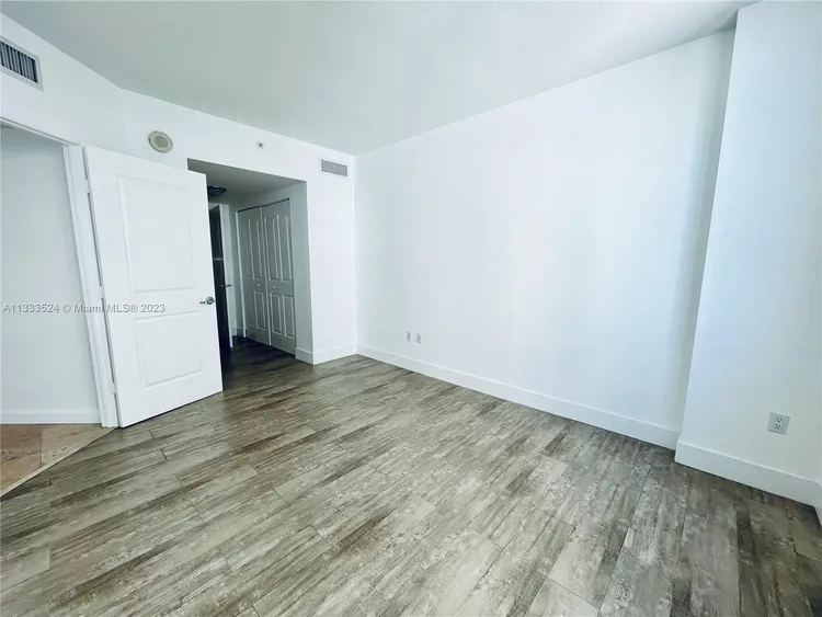 Solaris at Brickell #1409 image #30