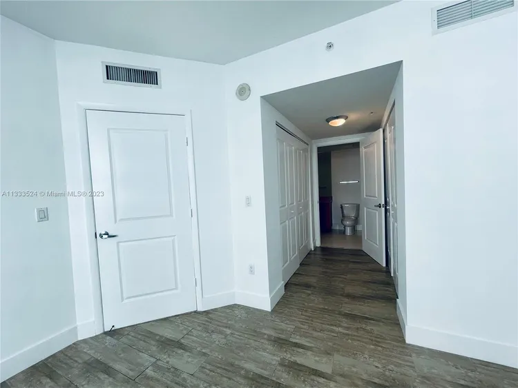 Solaris at Brickell #1409 image #32