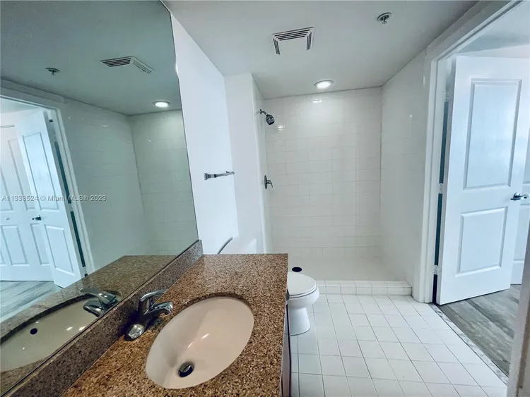 Solaris at Brickell #1409 image #35