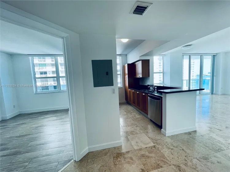 Solaris at Brickell #1409 image #6