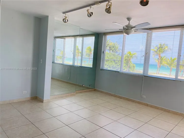 Carriage Club North #220 image #10