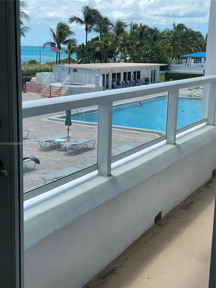 Carriage Club North #220 image #11