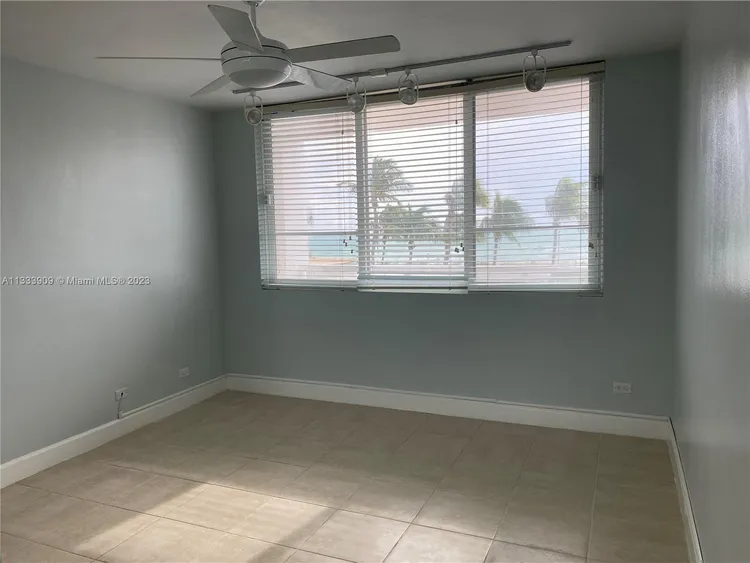 Carriage Club North #220 image #14