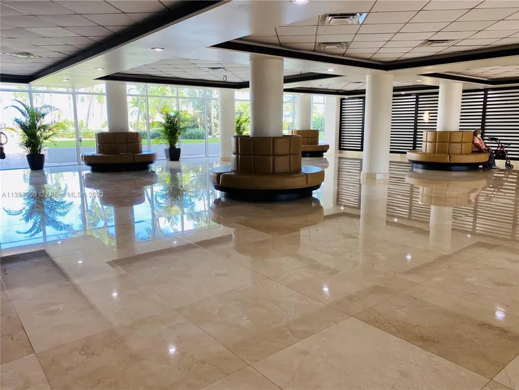 Carriage Club North #220 image #33