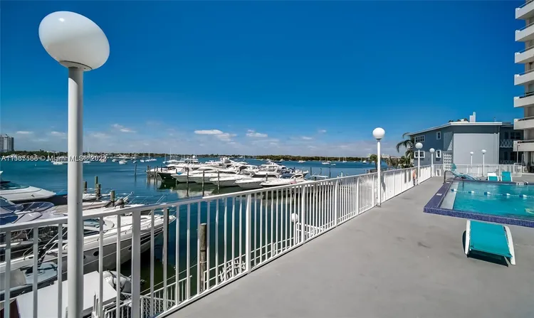 Bayshore Yacht Tennis Club #509 image #14