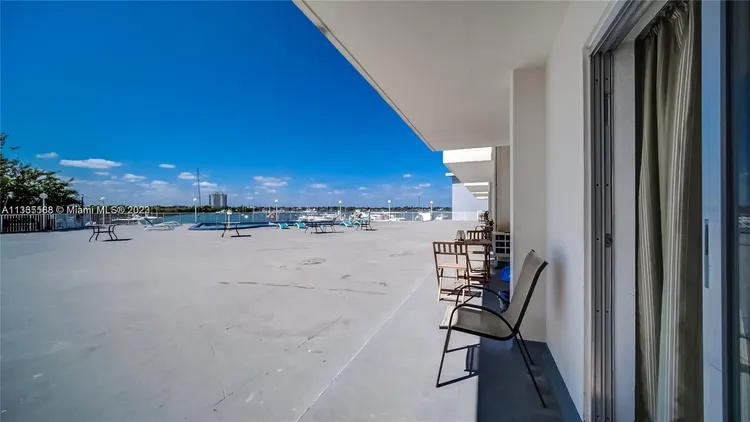 Bayshore Yacht Tennis Club #509 image #17