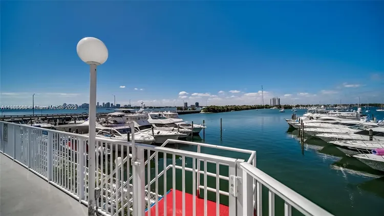 Bayshore Yacht Tennis Club #509 image #18