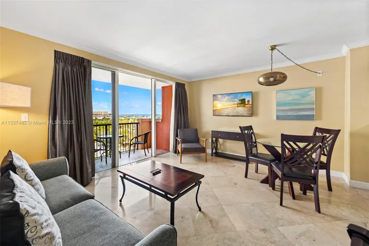 The Mutiny #1003 image #9