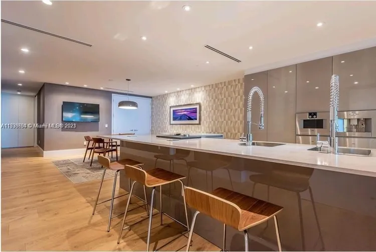 Fendi Chateau Residences #1003 image #21