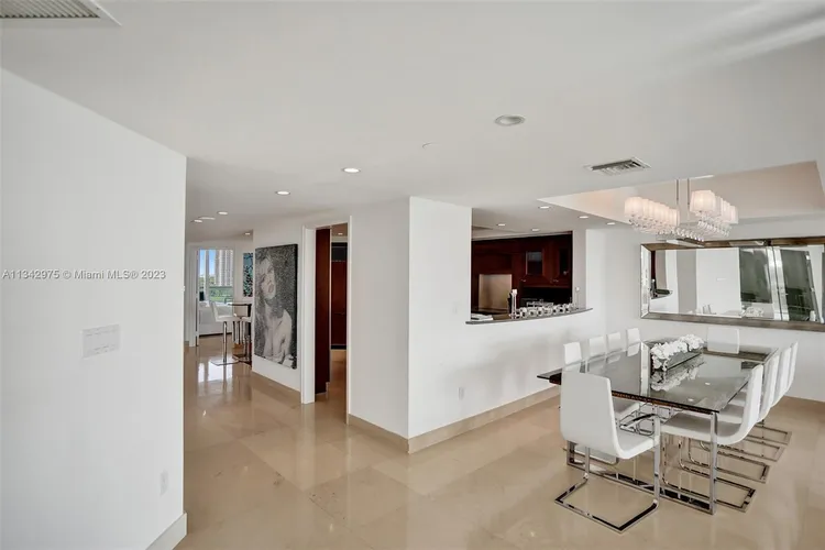 Porto Vita North Tower #902 image #16