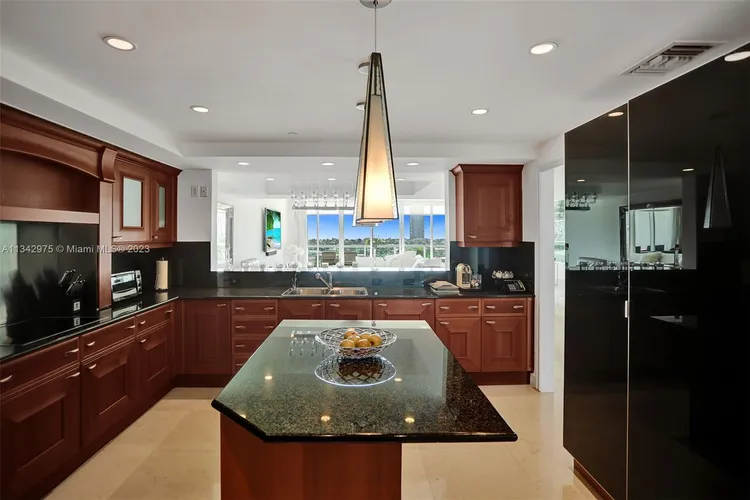 Porto Vita North Tower #902 image #18