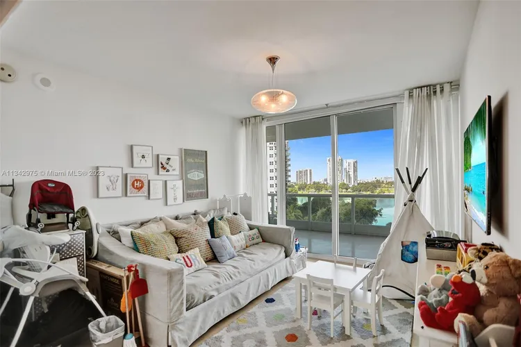 Porto Vita North Tower #902 image #47