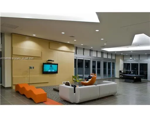 Axis #2304 image #16