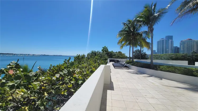 St Louis Condo #1305 image #11