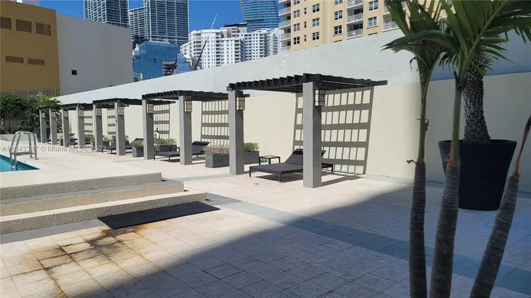 St Louis Condo #1305 image #23