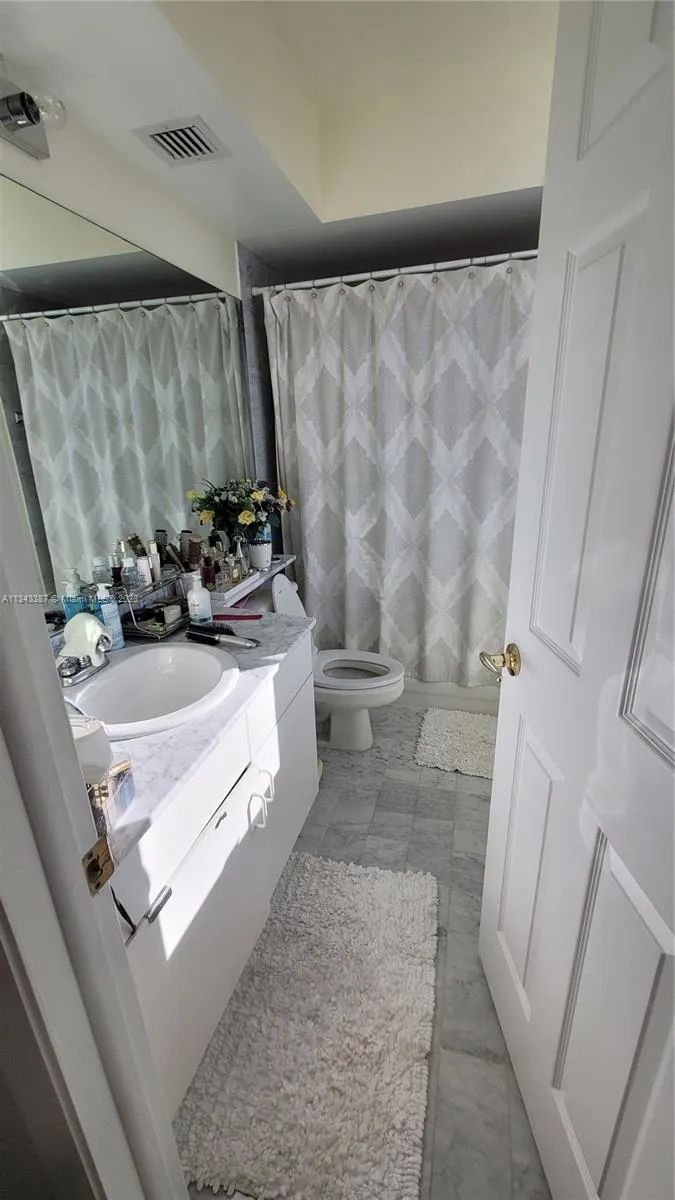 St Louis Condo #1305 image #48