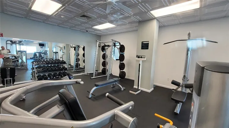 St Louis Condo #1305 image #90