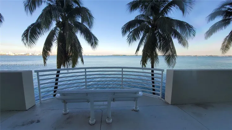 St Louis Condo #1305 image #93