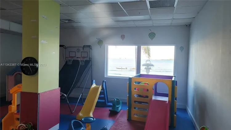 St Louis Condo #1305 image #97