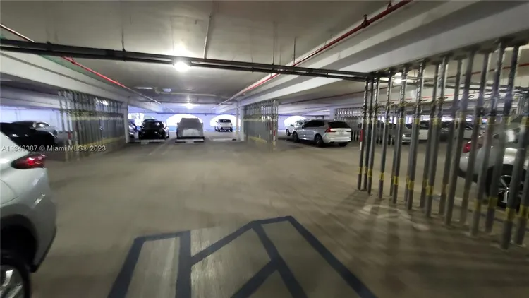 St Louis Condo #1305 image #98