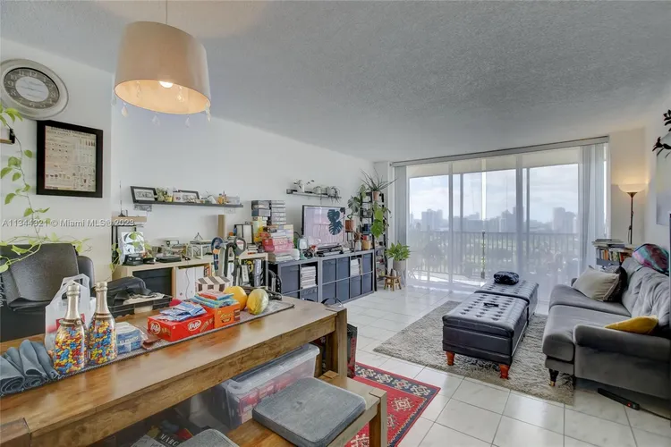 Coronado #1837 image #10