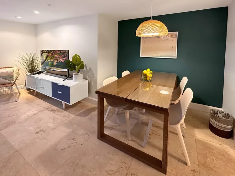 The Mutiny #217 image #11